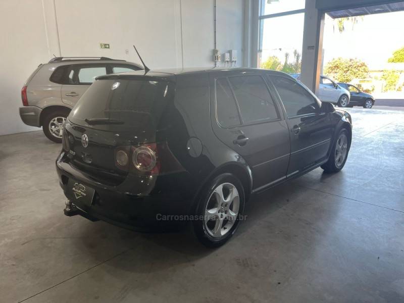 VOLKSWAGEN - GOLF - 2008/2008 - Preta - R$ 43.900,00