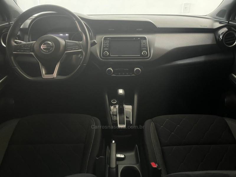 NISSAN - KICKS - 2016/2017 - Preta - R$ 82.900,00