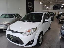 FORD - FIESTA - 2013/2013 - Branca - R$ 37.900,00