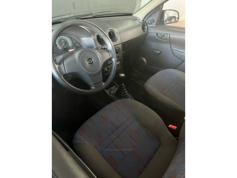 CHEVROLET - CORSA - 2010/2010 - Preta - R$ 28.900,00