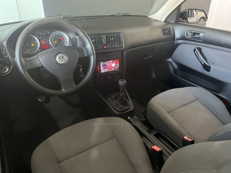 VOLKSWAGEN - GOLF - 2008/2008 - Preta - R$ 43.900,00