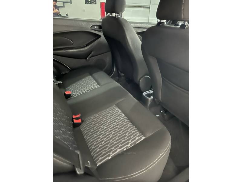 FORD - KA - 2018/2018 - Prata - R$ 44.900,00