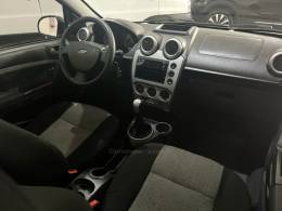 FORD - FIESTA - 2012/2012 - Branca - R$ 35.900,00