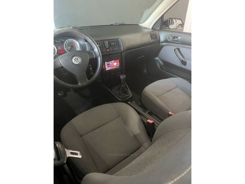 VOLKSWAGEN - GOLF - 2008/2008 - Preta - R$ 43.900,00