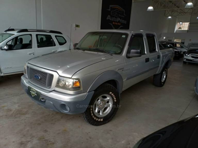 FORD - RANGER - 2007/2007 - Prata - R$ 63.900,00