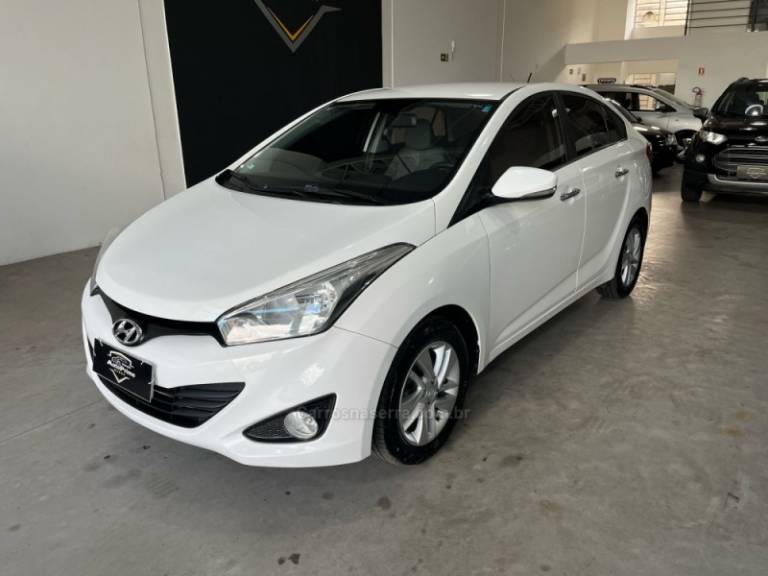 HYUNDAI - HB20S - 2015/2015 - Branca - R$ 58.900,00