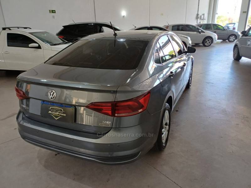 VOLKSWAGEN - VIRTUS - 2019/2019 - Prata - R$ 74.900,00