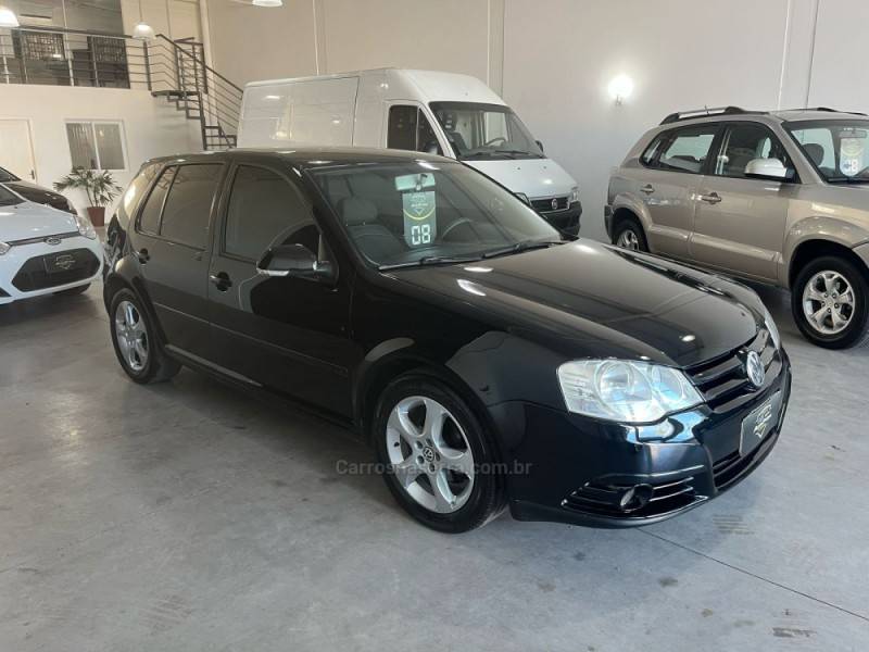 VOLKSWAGEN - GOLF - 2008/2008 - Preta - R$ 43.900,00