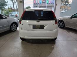 FORD - FIESTA - 2013/2013 - Branca - R$ 37.900,00