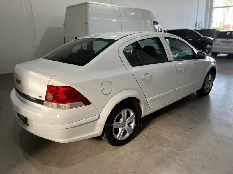 CHEVROLET - VECTRA - 2010/2010 - Branca - R$ 37.900,00