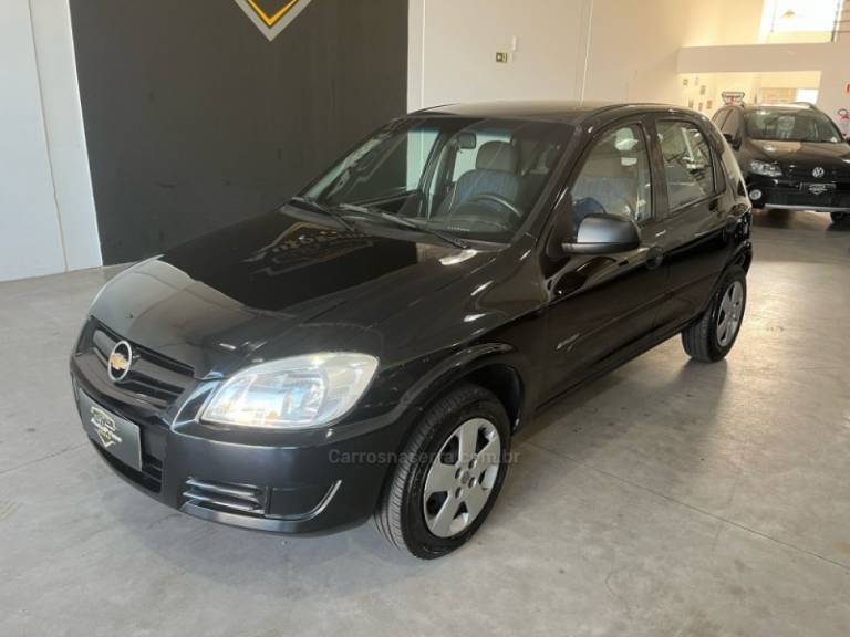 CHEVROLET - CORSA - 2010/2010 - Preta - R$ 28.900,00