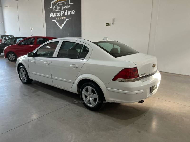 CHEVROLET - VECTRA - 2010/2010 - Branca - R$ 37.900,00